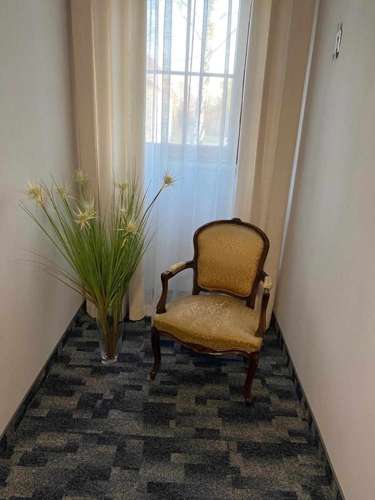 Orneta Hotel Restauracja Cztery Pory Roku מראה חיצוני תמונה