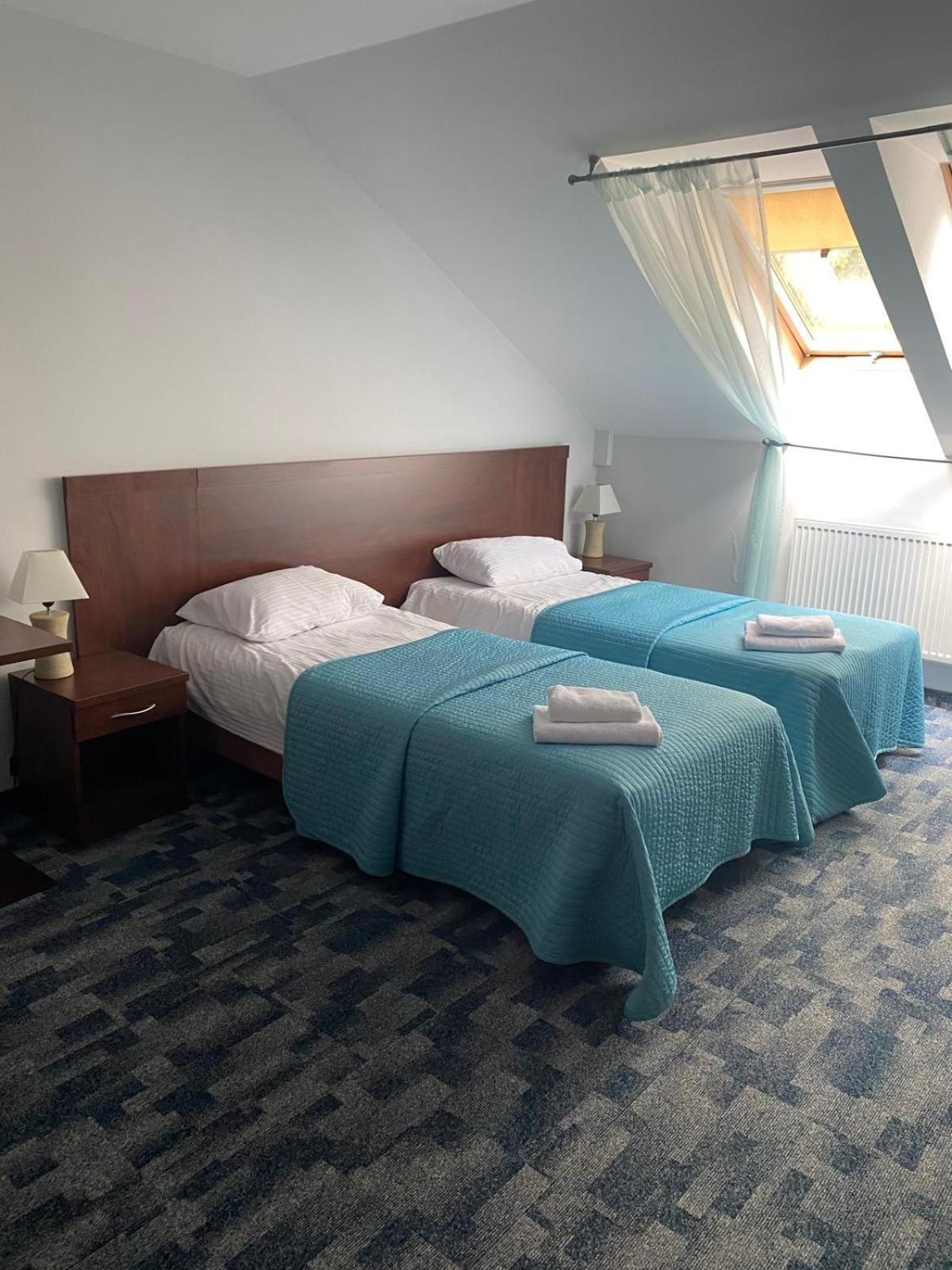 Orneta Hotel Restauracja Cztery Pory Roku מראה חיצוני תמונה